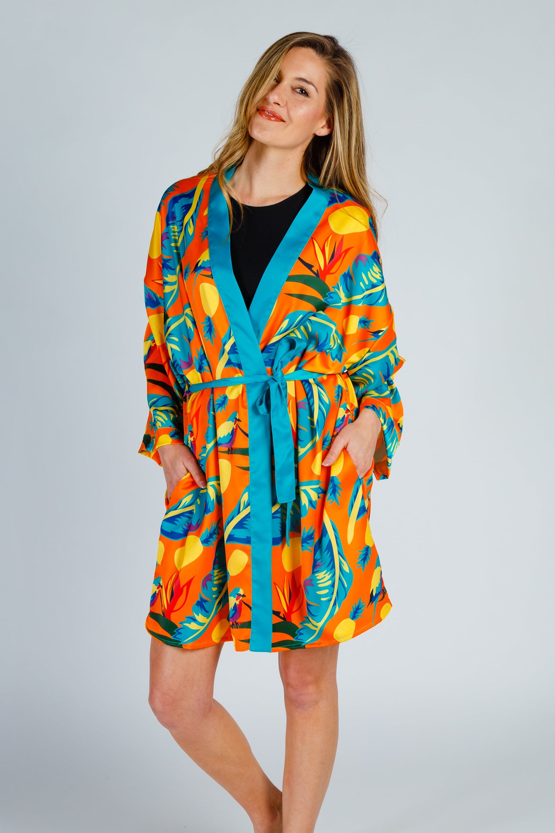  The Cruise Ship Casanova | Women's Unisex Hawaiian Party Kimono