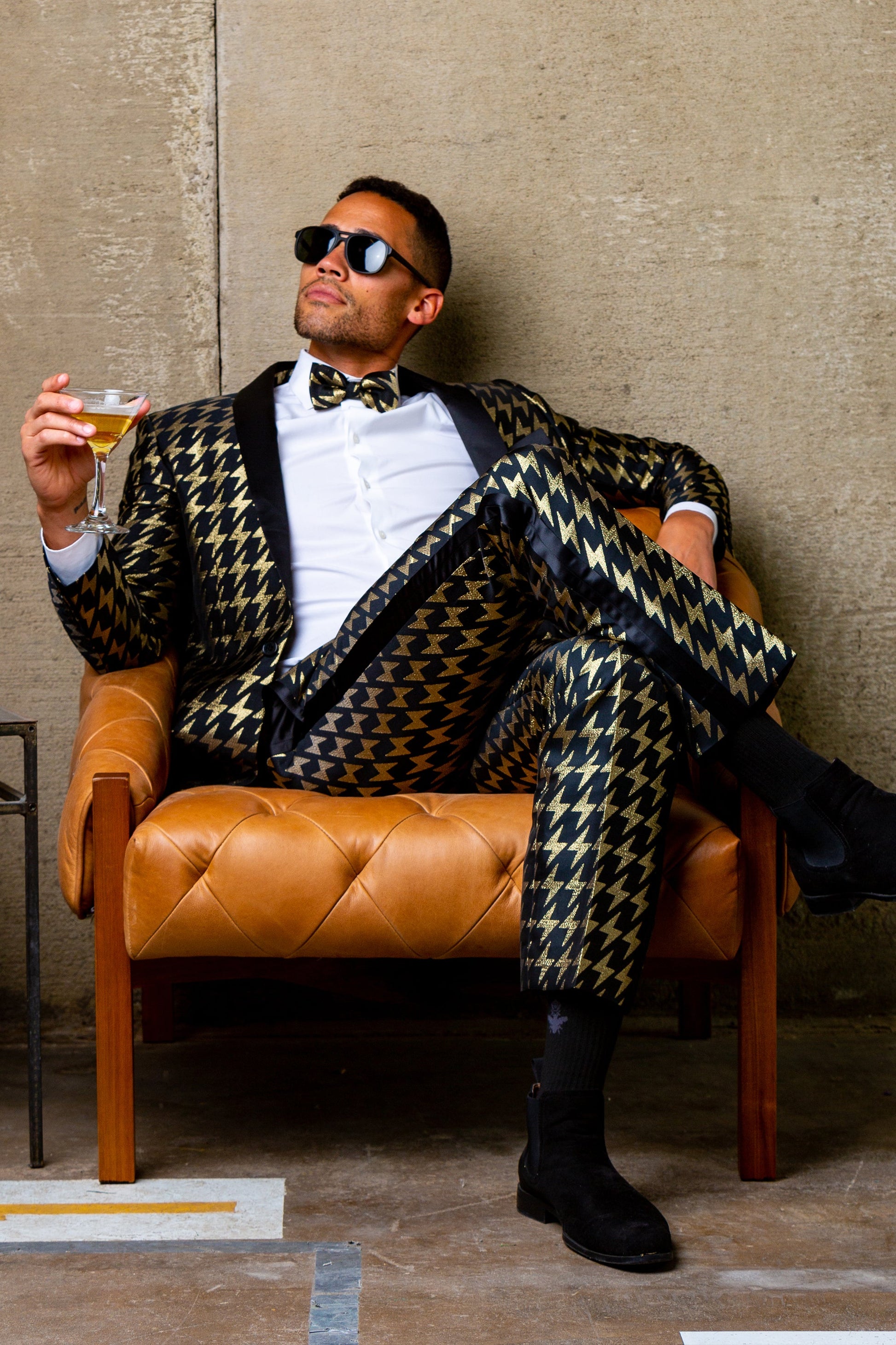  The Caviar And Cocktails | Gold Jacquard Black Label Suit