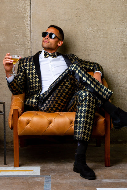  The Caviar And Cocktails | Gold Jacquard Black Label Suit